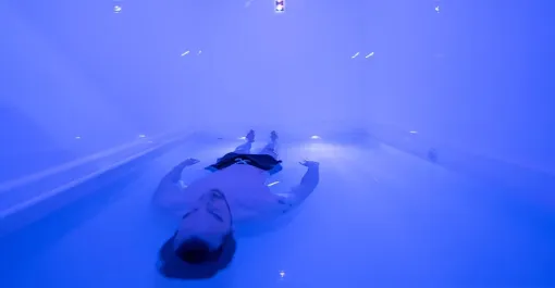 Une séance de flottaison en duo de 45 min chez epsö by Thuy, Albi, epsö by Thuy