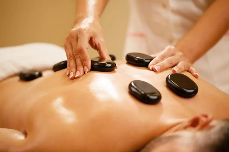 Massage aux pierres chaudes, Albi, epsö by Thuy